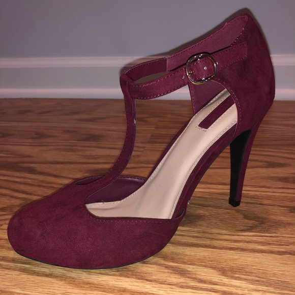 4” Heels Forever 21 - Picture 2 of 7